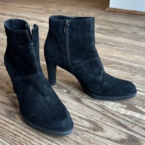 Stewart Weitzman honcho black suede high heel booty Size 7 medium EUC